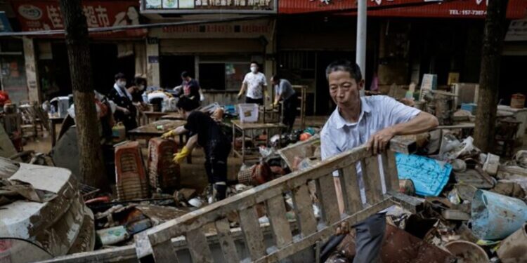 الصين.. الفيضانات تتسبب في دمار كبير وخسائر فادحة في الأرواح