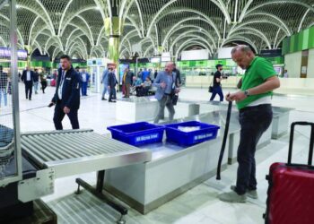 فوضى تضرب مطار بغداد… والسوداني يأمر بتشكيل لجنة للتحقيق بالاسباب