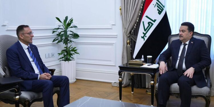 السوداني يستقبل السفير الفلسطيني ويقدّم تعازيه باستشهاد هنيّة