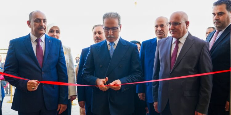 رئيس مجلس القضاء الأعلى يفتتح المحكمة التجارية في بغداد