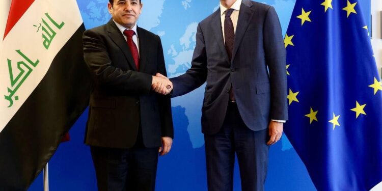 الأعرجي يلتقي المدير العام للعمليات المدنية في الاتحاد الأوروبي