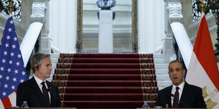 بلينكن يتحدث من القاهرة عن وقف إطلاق النار في غزة