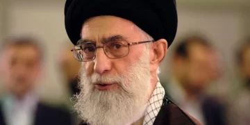 نقل المرشد الإيراني إلى “مكان آمن”