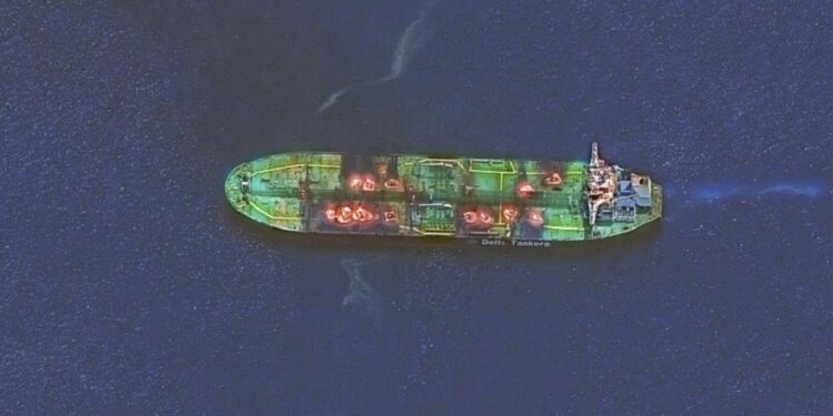 اليونان.. اعلان عن رصد تسرب نفطي محتمل من الناقلة “سونيون”