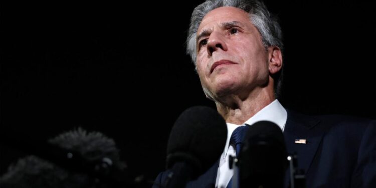 مجلس النواب الأميركي يســـتدعي بلينكن حول “الانسحاب الكارثي من أفغانستان”