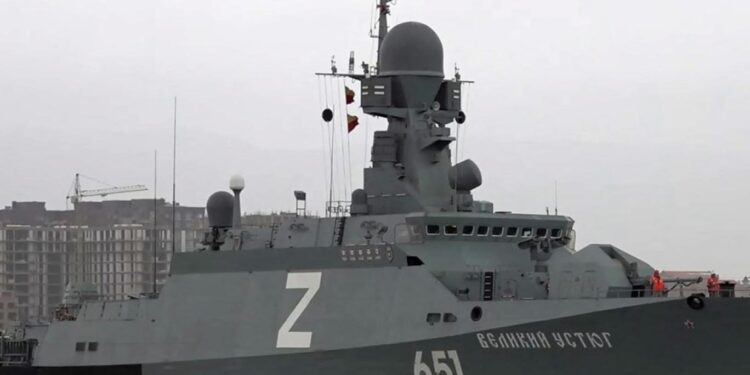 تدريبات بحرية بين الصين وروسيا … وبوتين يحذر من مـواجهة هيمنة أميركية