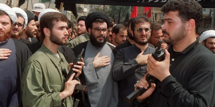 رحلة نصر الله من الأحياء الفقيرة إلى ساحة الصراع