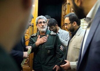 قاآني يصل بغداد ويجتمع فوراً مع فصائل مسلحة وقيادات سياسية