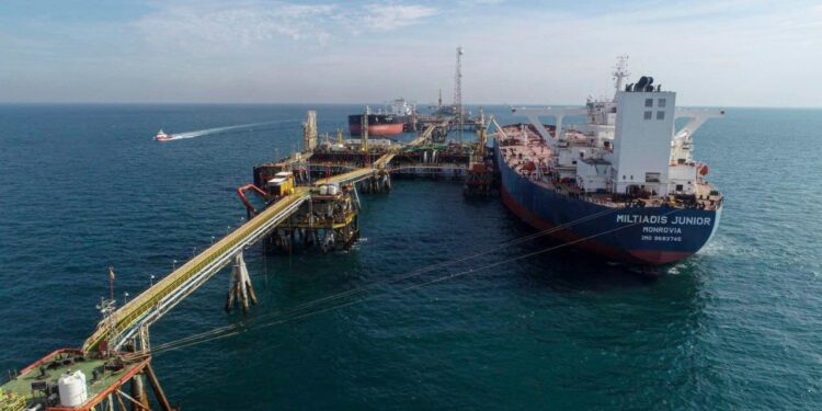 خلال شهر,, أكثر من (5 ملايين برميل) من النفط صادرات العراق لأمريكا