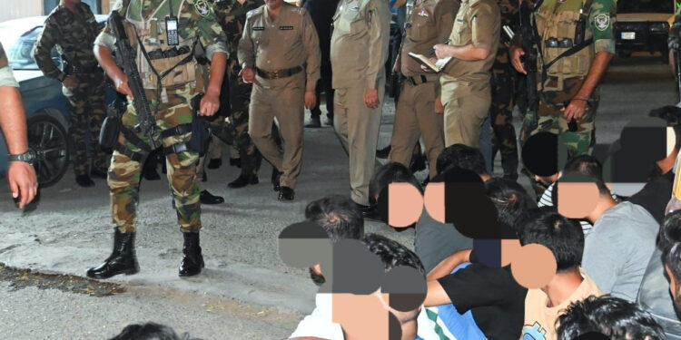 بغداد.. اعتقال 52 شخصاً وضبط أموال ومعدات قمار خاصة