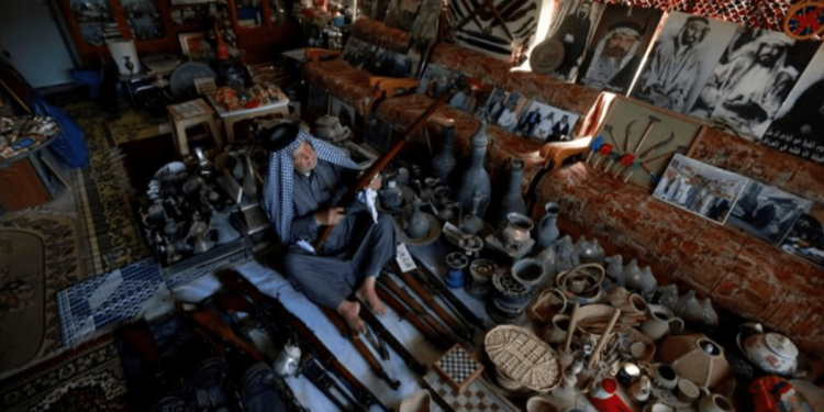 اعمالاً فنية ومقتنيات بأكثر من 400 ألف $ من العراق الى سويسرا