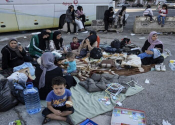 مليون نازح لبناني بسبب الضربات الإسرائيلية