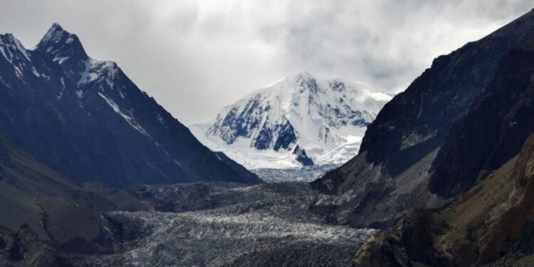 الهند تنشـــر نظام مراقبة للأنهر الجليدية في جبال الهملايا