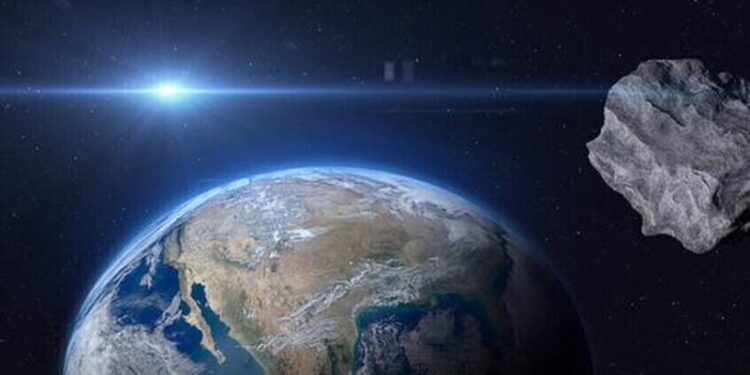 كويكب بحجم ملعبي كرة قدم يقترب من الأرض