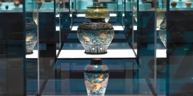معرض صيني يضم 400 قطعة أثرية منتشلة من البحر