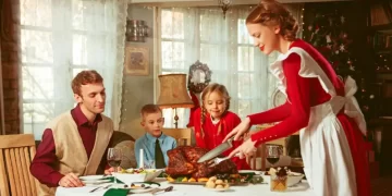 نساء غربيات تــــروج لفكرة “الزوجة التقليدية”