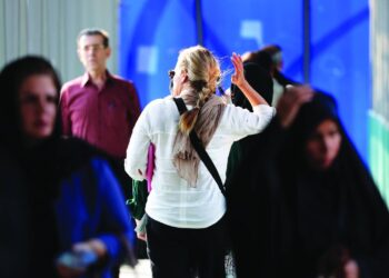 إيران.. إضراب 34 سجينة عن الطعام