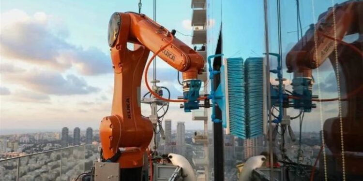 روبوت “ozmo” ينهي مهنة عمال تنظيف النوافذ في أمريكا