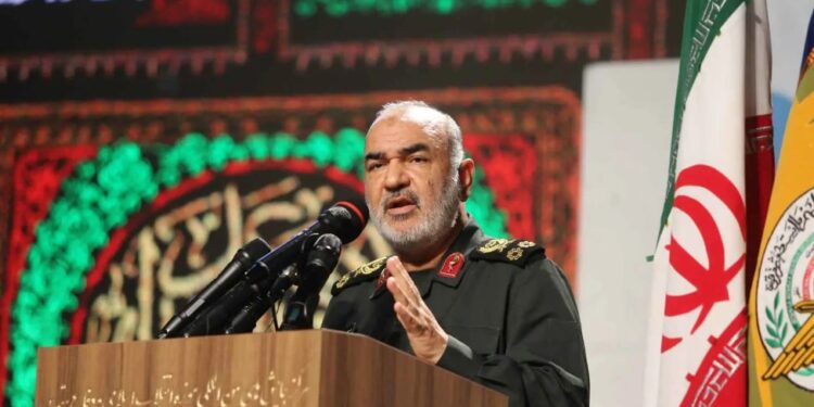 ايران تعلن عن محاصرتها لإسرائيل من (العراق ولبنان واليمن)