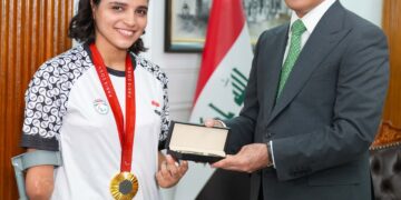 رئيس مجلس القضاء الأعلى يستقبل اللاعبة نجلة عماد