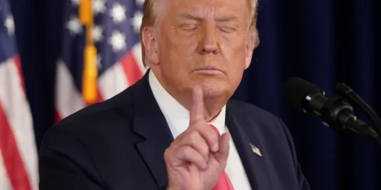 ترامب يتحدث مجددا عن “سرقة الانتخابات”