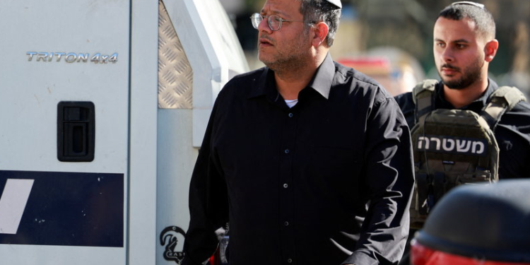 إسرائيل.. سجن امرأة “ألقت الرمل” على بن غفير