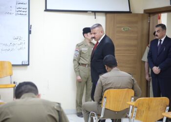 وزير الداخلية يؤكد أهمية مواكبة التطور الحاصل في مجال التدريب