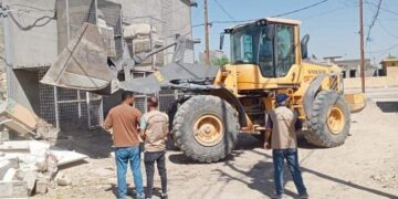 عمليات بغداد تزيل التجاوزات على الأملاك العامة والمشيدة على الطرق الرئيسة