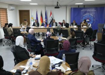 وزير الداخلية يؤكد ان المرأة جزء لا يتجزأ من الأمن القومي
