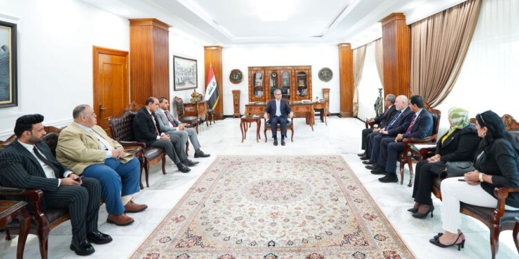 زيدان يستقبل وفد الاتحاد العربي لمكافحة التزوير والتزييف انشاء المحكمة العربية للتحكيم