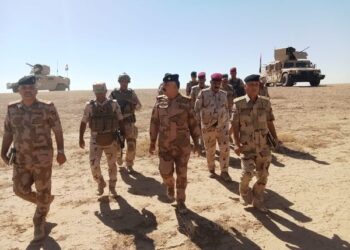 قائد القوات البرية يزور قاطع عمليات صلاح الدين لتفقد الوضع الأمني