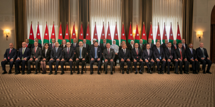 الحكومة الأردنية الجديدة تؤدي اليمين الدستورية برئاسة جعفر حسان