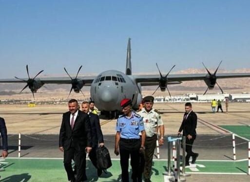 وزير الداخلية يصل الى الاردن