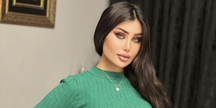 اتخاذ إجراءات قانونية بحق “الماكيرا سارة” بتهمة المحتوى الهابط