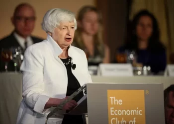 وزير المالية الإسرائيلي يعتزم تمديد التعاون مع البنوك الفلسطينية لمدة شهر آخر