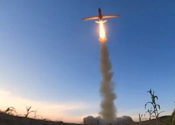الحوثيون يستهدفون مواقع إسرائيلية