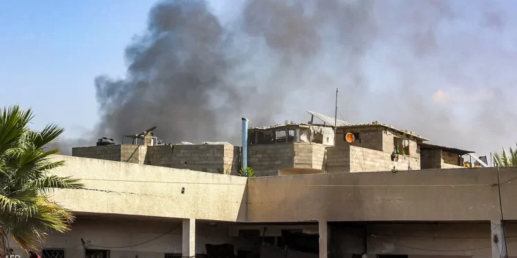 إسرائيل تعلن مقتل قيادي بحزب الله.. و20 صاروخاً نحو حيفا والجليل