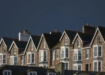ارتفاع مبيعات المنازل بالمملكة المتحدة 25% في سبتمبر