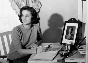 عينا ملكة العراق المستحيلة بات يسكنهما الموت