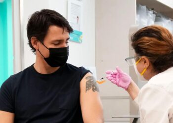 الوشم كأيديولوجيا ,,, إعلان بالخلايا الحية