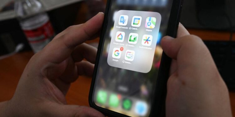 حكم بإرجاء تطبيق قرار يلـــزم غوغل بفتــــح نظامها للمنافسة