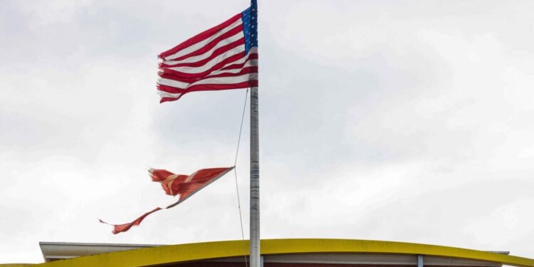 امريكا.. وفاة شخص وتسمم عشرات ببكتيريا في طعام بـ”ماكدونالدز”