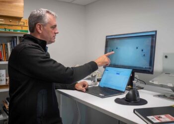 كتاب وفنانون يحذرون من استخـــدام أعمالهم لــتغذية الذكاء الاصطناعي