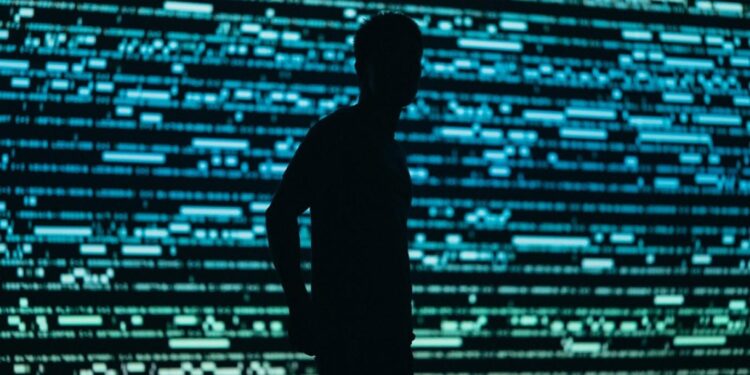 هل أصبحنا نعيش في عالم “أورويلي” تحت مراقبة جماعية؟