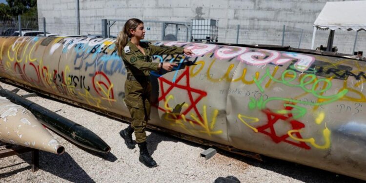 إيران وإسرائيل من حروب الظل إلى مواجهات علنية