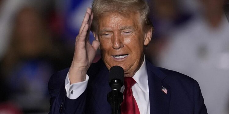 ترامب .. أنا لست “نازيا”