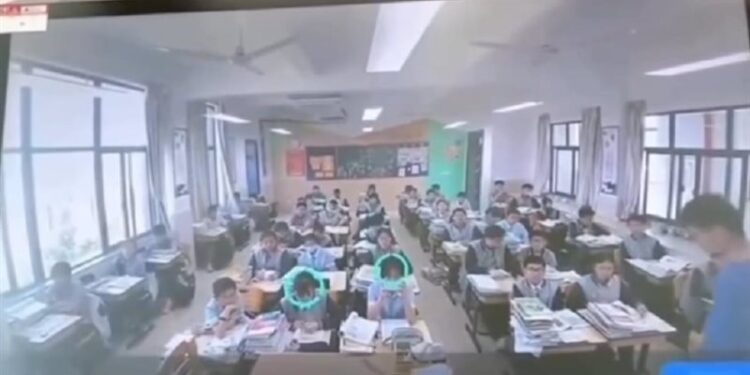 الصين تستخدم الذكاء الاصطناعي لتحفيز الطلاب على الدراسة