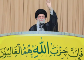 خامنئي يستذكر 7 أكتوبر بالعبرية