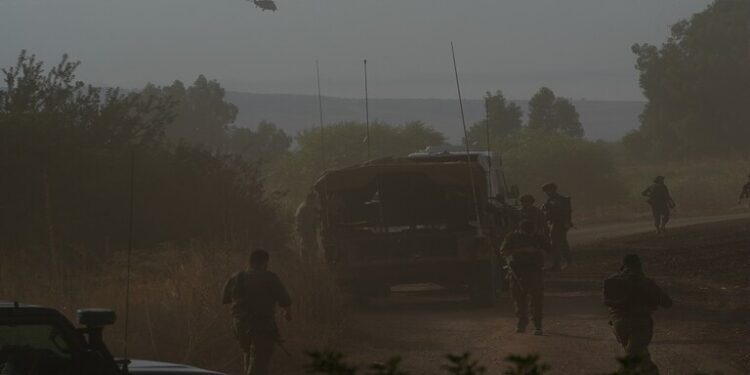 الطائرات الإسرائيلية تتدخل لإجـــلاء جنود مصابين على حدود لبنان