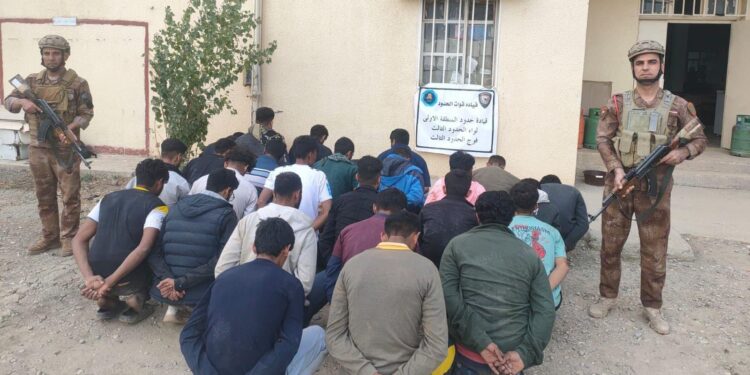 القبض على 31 شخصاً بتهم الإرهاب والخطف وتجاوز الحدود ,,, في 3 محافظات